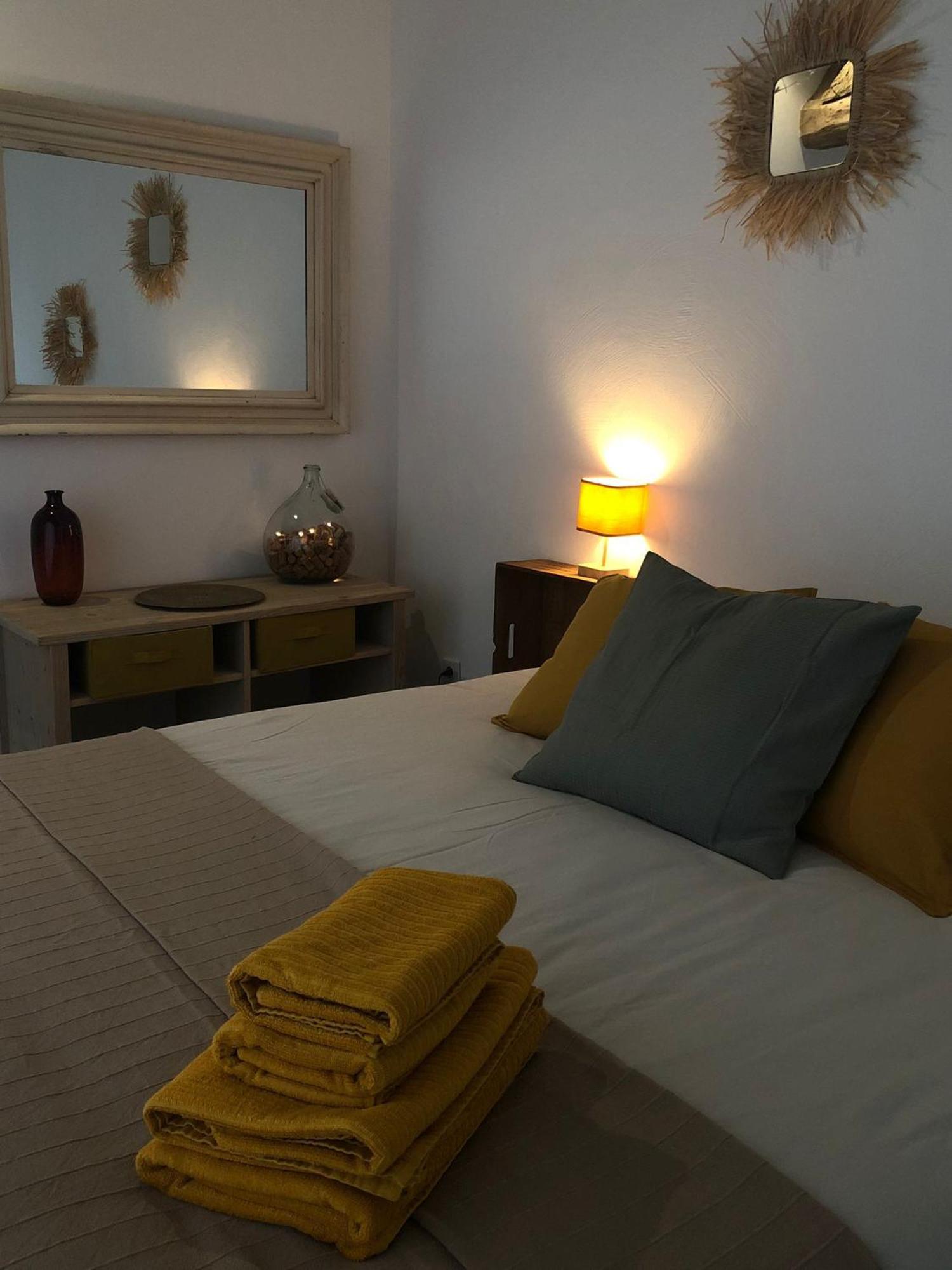 Maison D'Hotes La Fezendes Miradoux Dış mekan fotoğraf